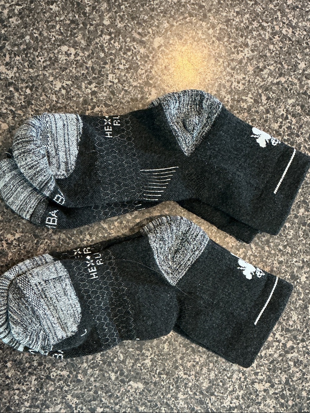 Bombas Men's Black & Gray Low-Cut Athletic Socks hex tec run medium never worn